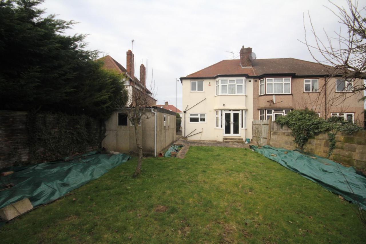 Kenton House Villa Harrow Eksteriør bilde